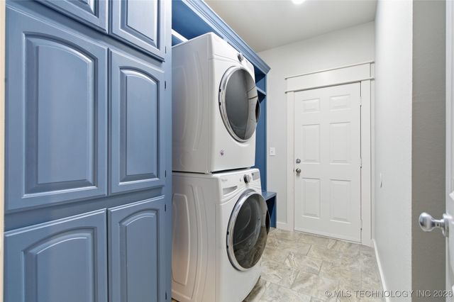 9208 N 103rd East Place, Owasso, OK 74055