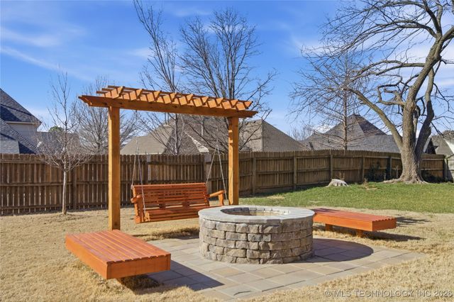 9208 N 103rd East Place, Owasso, OK 74055