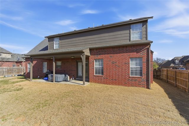 9208 N 103rd East Place, Owasso, OK 74055