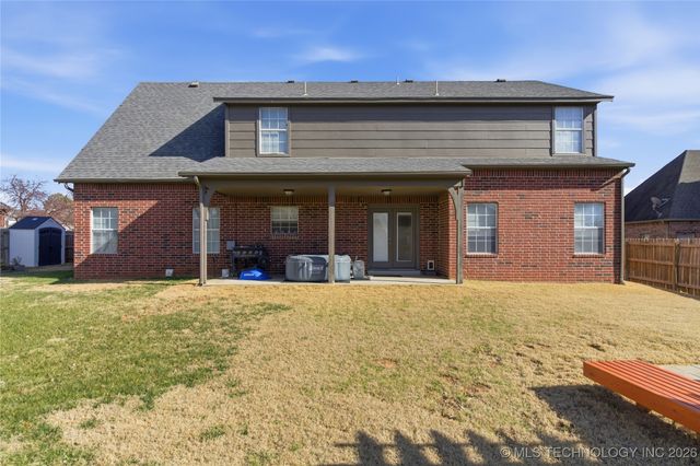 9208 N 103rd East Place, Owasso, OK 74055