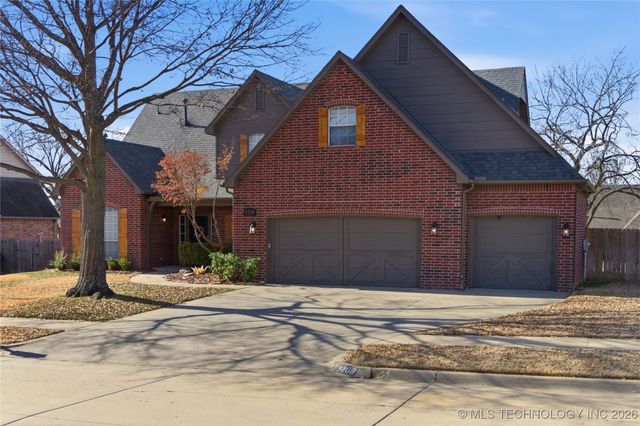 9208 N 103rd East Place, Owasso, OK 74055