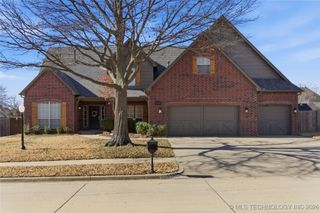 9208 N 103rd East Place, Owasso, OK 74055