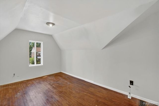 15802 Mansfield Street, Detroit, MI 48227