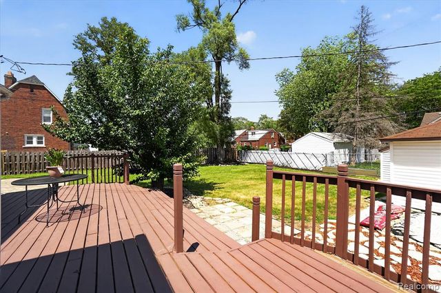 15802 Mansfield Street, Detroit, MI 48227