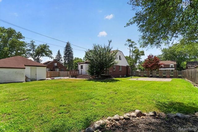 15802 Mansfield Street, Detroit, MI 48227