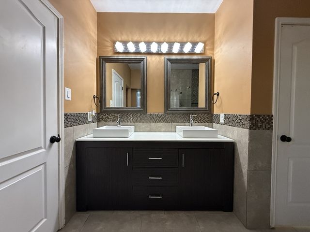 117 Hanover Street, Grand Prairie, TX 75052