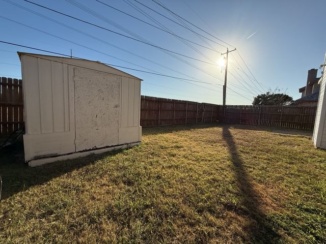 117 Hanover Street, Grand Prairie, TX 75052