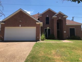 117 Hanover Street, Grand Prairie, TX 75052