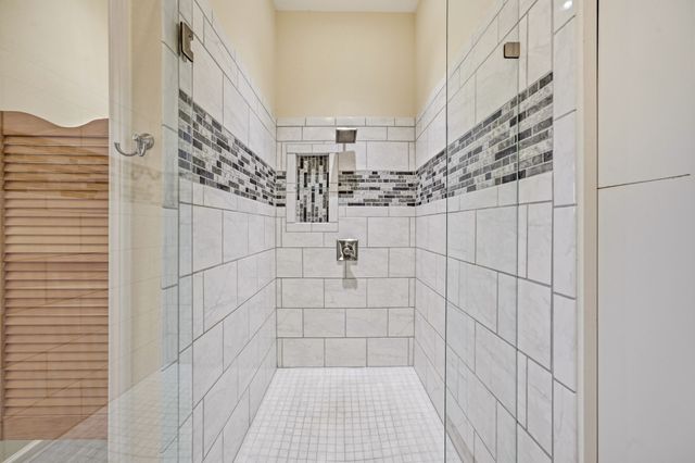 4323 Basswood Court, Granbury, TX 76049