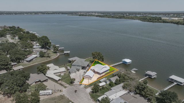 4323 Basswood Court, Granbury, TX 76049