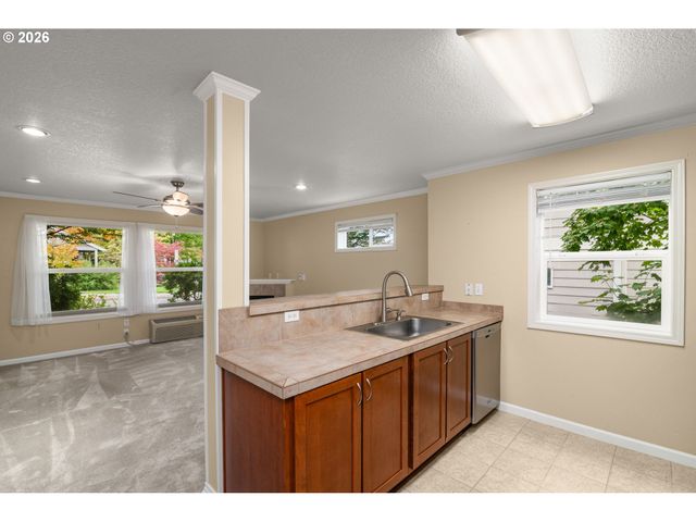 15058 Nw CENTRAL Dr 1009, Portland, OR 97229