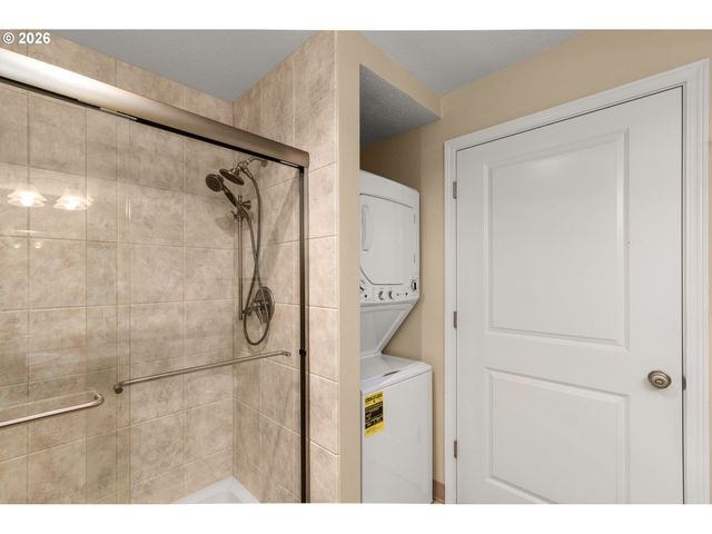 15058 Nw CENTRAL Dr 1009, Portland, OR 97229