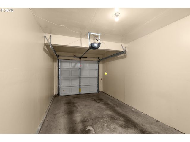 15058 Nw CENTRAL Dr 1009, Portland, OR 97229
