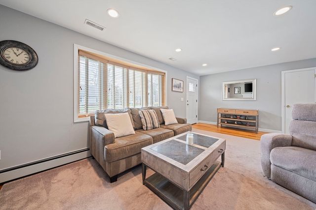 55 Benjamin Drive, Attleboro, MA 02703