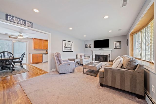 55 Benjamin Drive, Attleboro, MA 02703