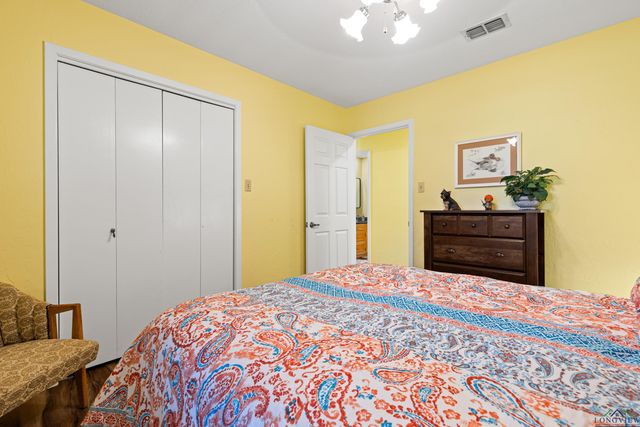 417 Pecan Court, Jefferson, TX 75657