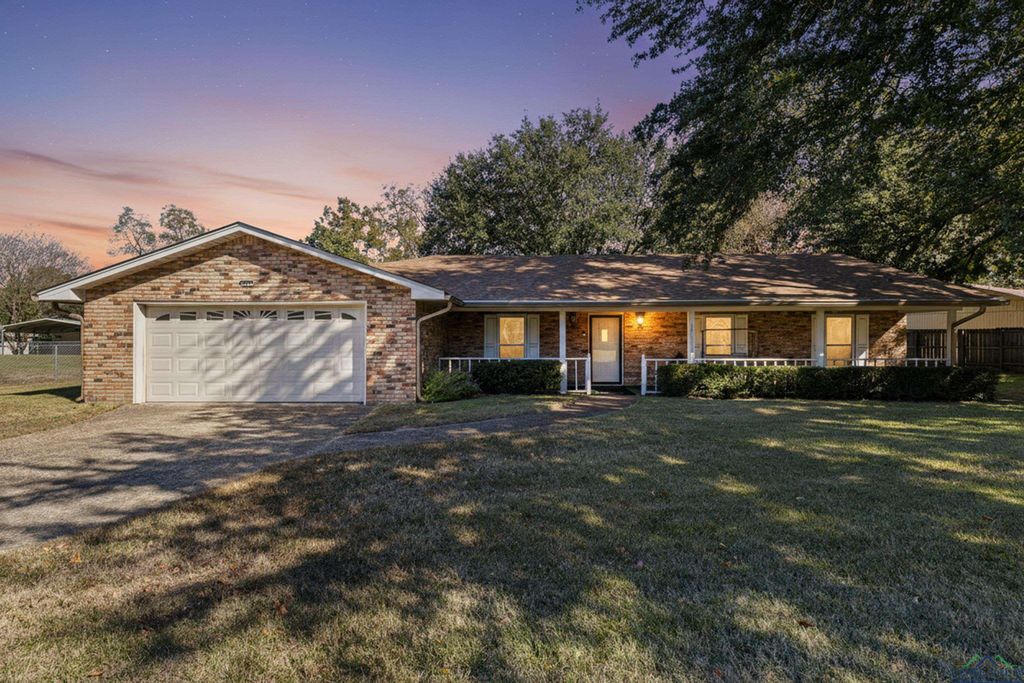 417 Pecan Court, Jefferson, TX 75657