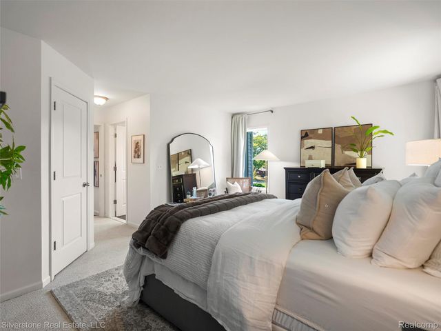 3439 Aquarious Circle, Oakland Charter Township, MI 48363