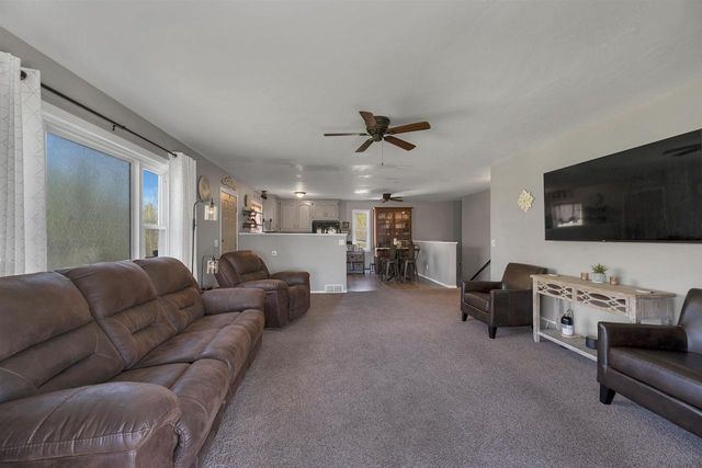 930 COUNTY ROAD J, Little Suamico, WI 54141