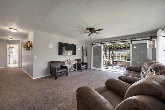 930 COUNTY ROAD J, Little Suamico, WI 54141