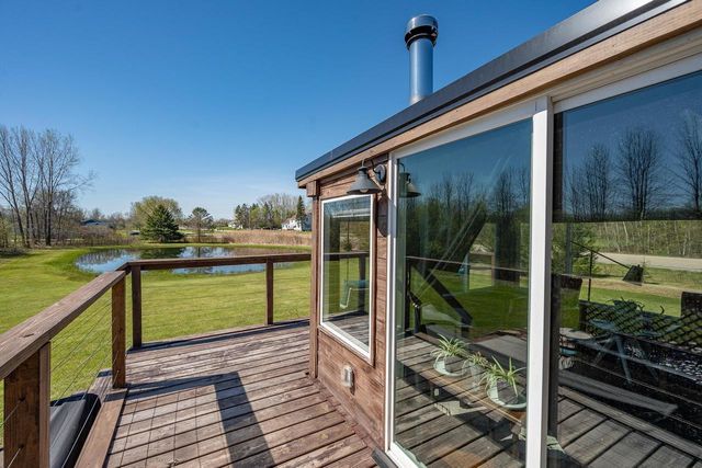 930 COUNTY ROAD J, Little Suamico, WI 54141