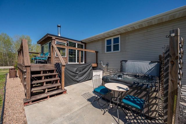930 COUNTY ROAD J, Little Suamico, WI 54141