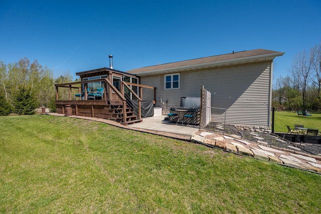 930 COUNTY ROAD J, Little Suamico, WI 54141