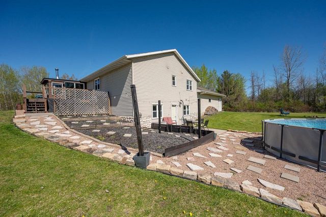 930 COUNTY ROAD J, Little Suamico, WI 54141
