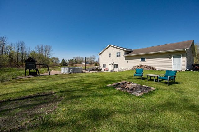 930 COUNTY ROAD J, Little Suamico, WI 54141