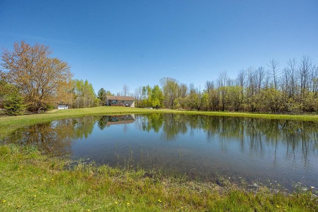 930 COUNTY ROAD J, Little Suamico, WI 54141