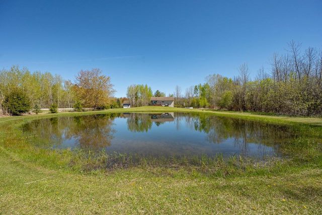 930 COUNTY ROAD J, Little Suamico, WI 54141