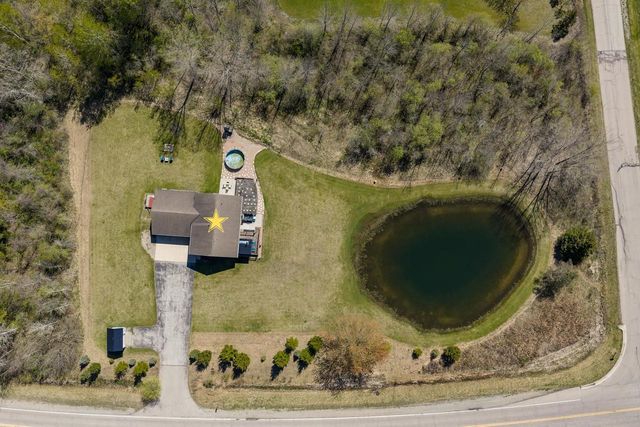 930 COUNTY ROAD J, Little Suamico, WI 54141