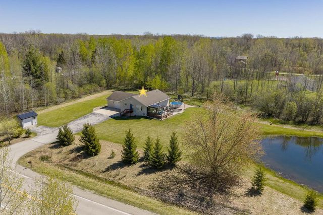 930 COUNTY ROAD J, Little Suamico, WI 54141