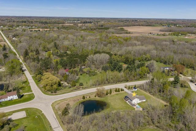 930 COUNTY ROAD J, Little Suamico, WI 54141