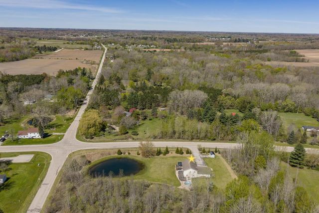 930 COUNTY ROAD J, Little Suamico, WI 54141
