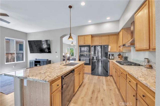 23476 Bending Oak Court, Murrieta, CA 92562