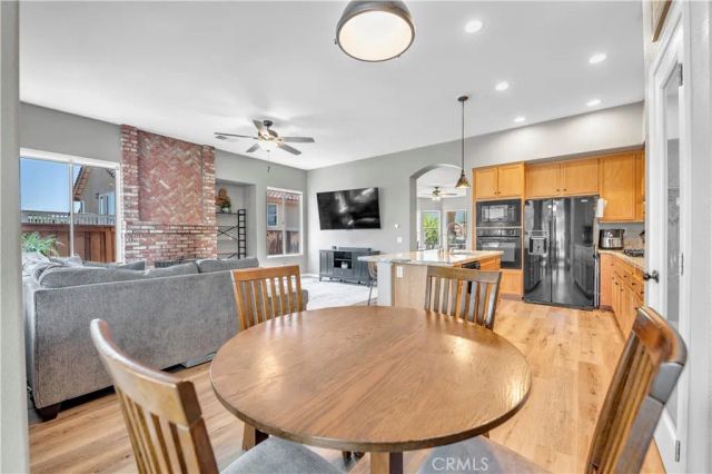 23476 Bending Oak Court, Murrieta, CA 92562
