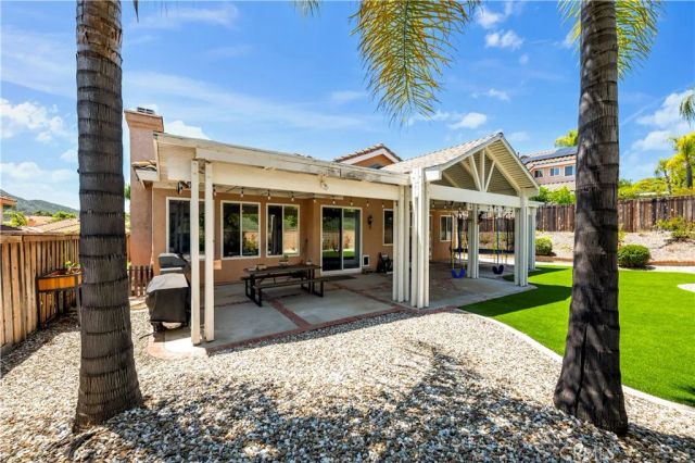 23476 Bending Oak Court, Murrieta, CA 92562