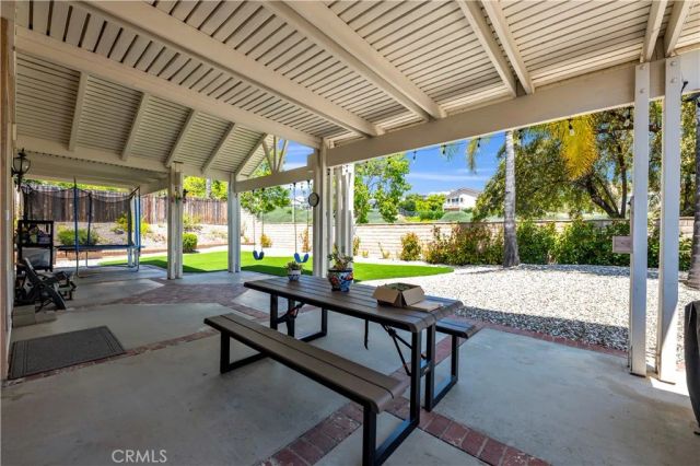 23476 Bending Oak Court, Murrieta, CA 92562