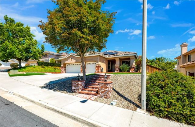 23476 Bending Oak Court, Murrieta, CA 92562