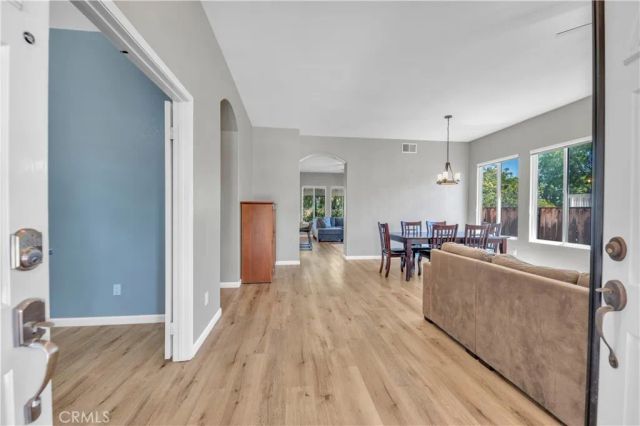 23476 Bending Oak Court, Murrieta, CA 92562