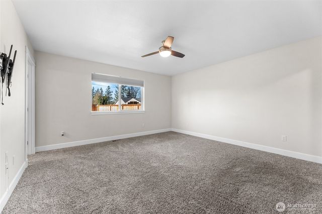 181 Coal Avenue, Carbonado, WA 98323