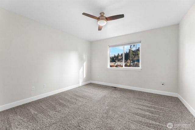 181 Coal Avenue, Carbonado, WA 98323