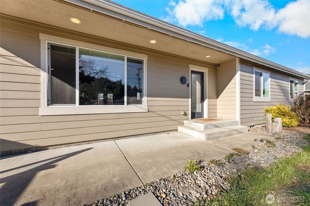 181 Coal Avenue, Carbonado, WA 98323