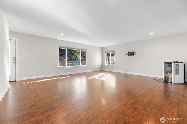 181 Coal Avenue, Carbonado, WA 98323