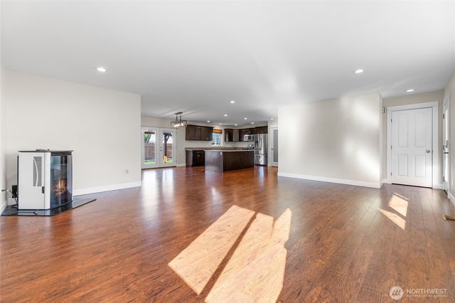 181 Coal Avenue, Carbonado, WA 98323