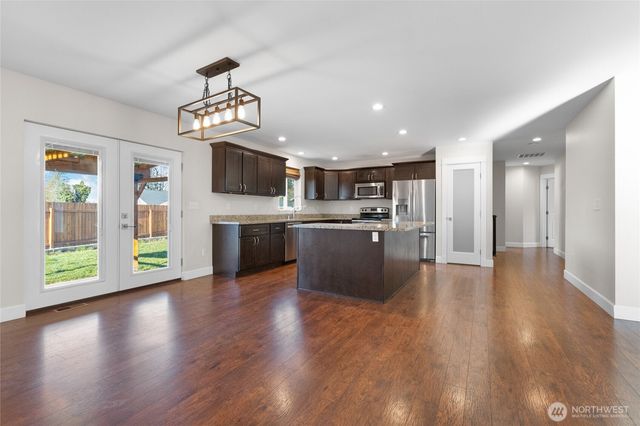 181 Coal Avenue, Carbonado, WA 98323