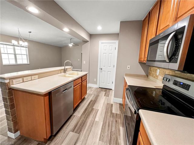 9297 Aegean CIR, Lehigh Acres, FL 33936