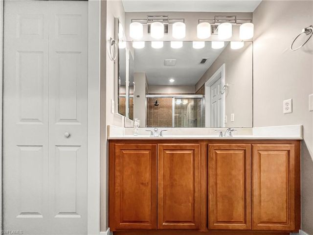 9297 Aegean CIR, Lehigh Acres, FL 33936