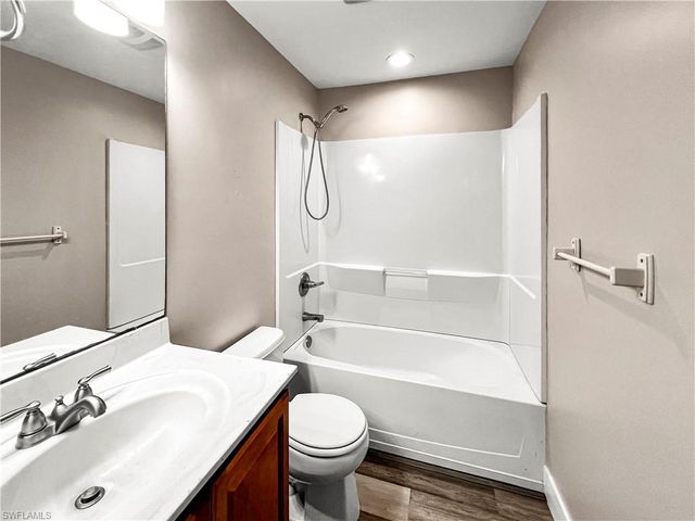 9297 Aegean CIR, Lehigh Acres, FL 33936